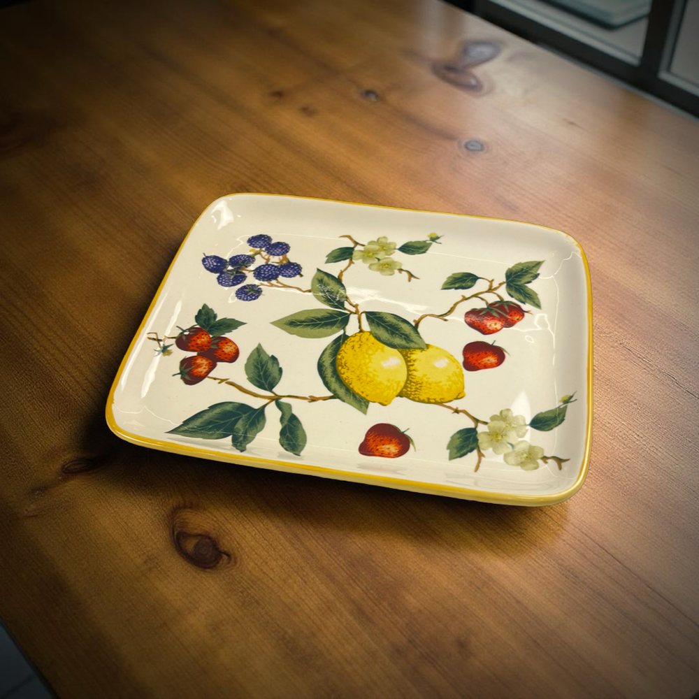 
                      
                        Luiz Salvador Fresh Garden Serving Plate - Medium
                      
                    