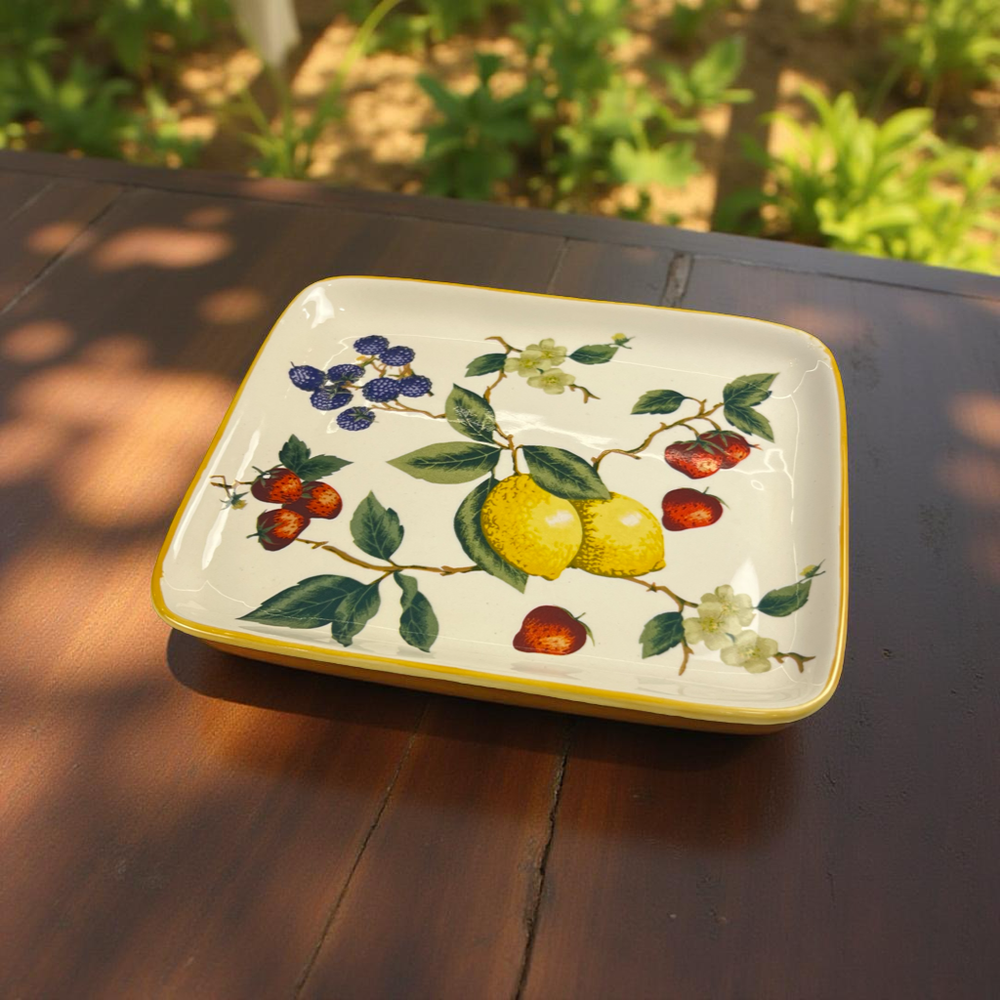 
                      
                        Luiz Salvador Fresh Garden Serving Plate - Medium
                      
                    