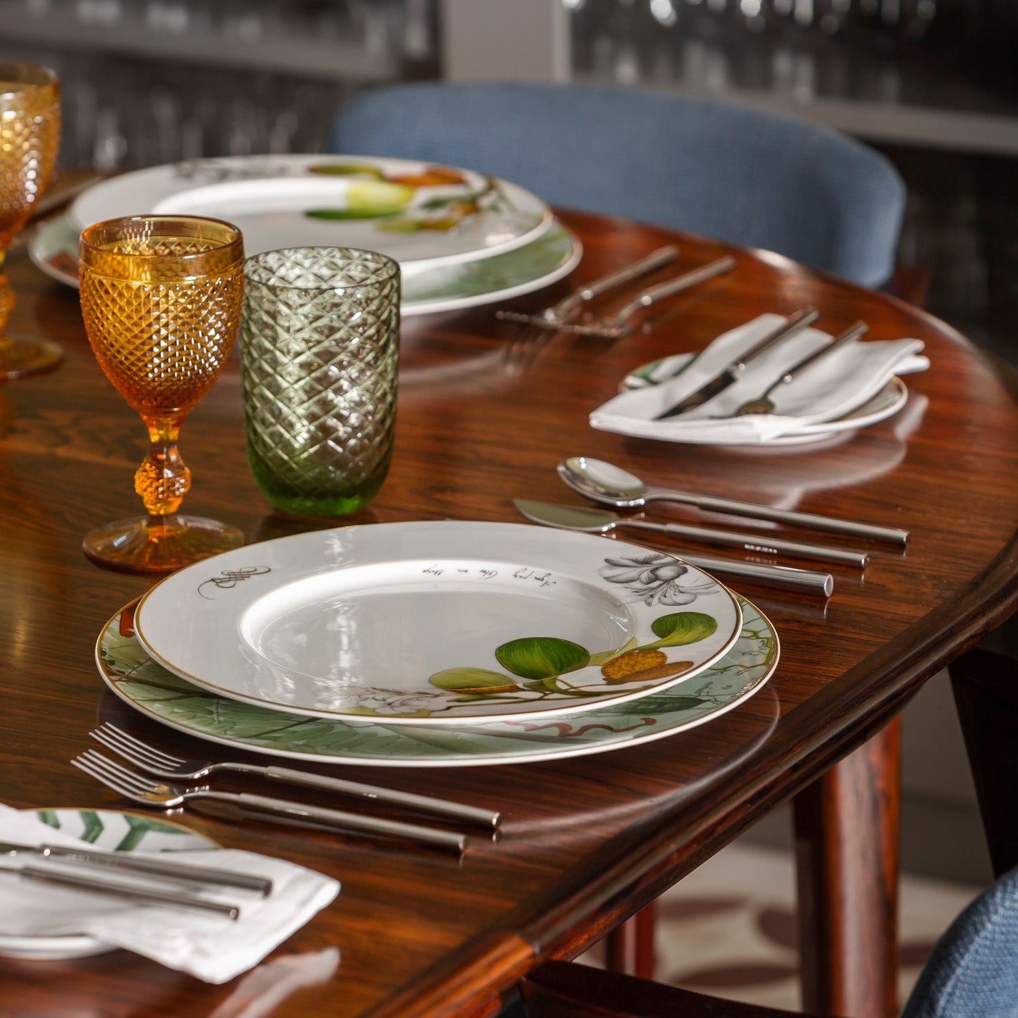 Vista Alegre Amazonia Collection  Dinner Plate