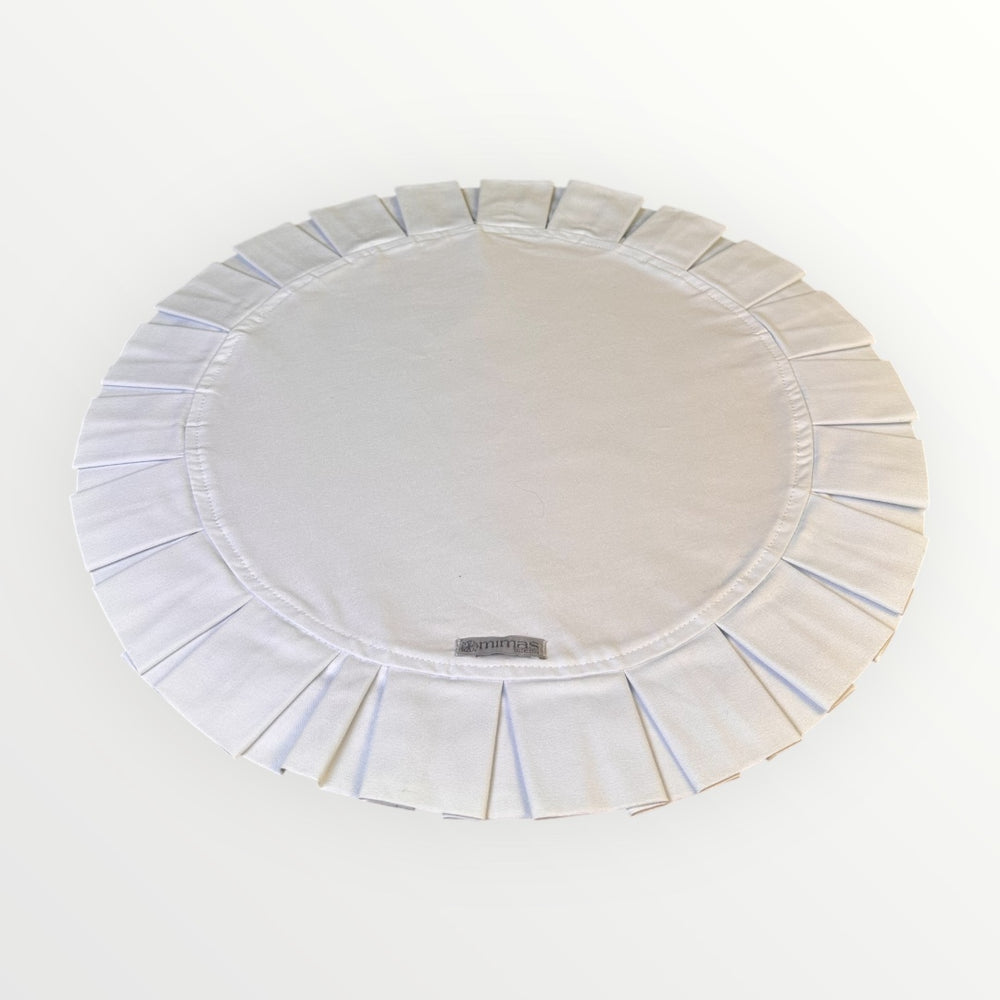 White Round Ruffle Placemat
