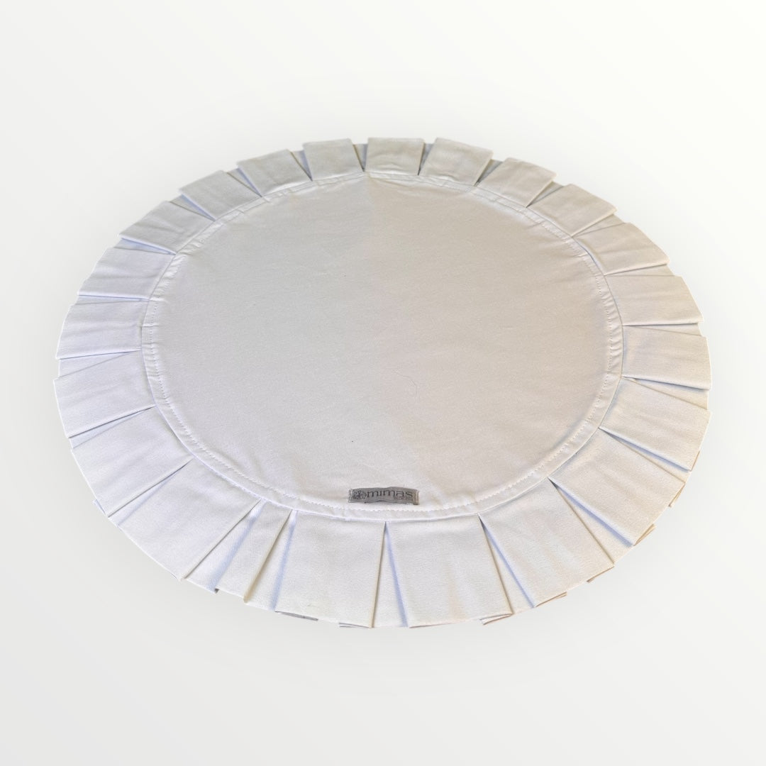 White Round Ruffle Placemat